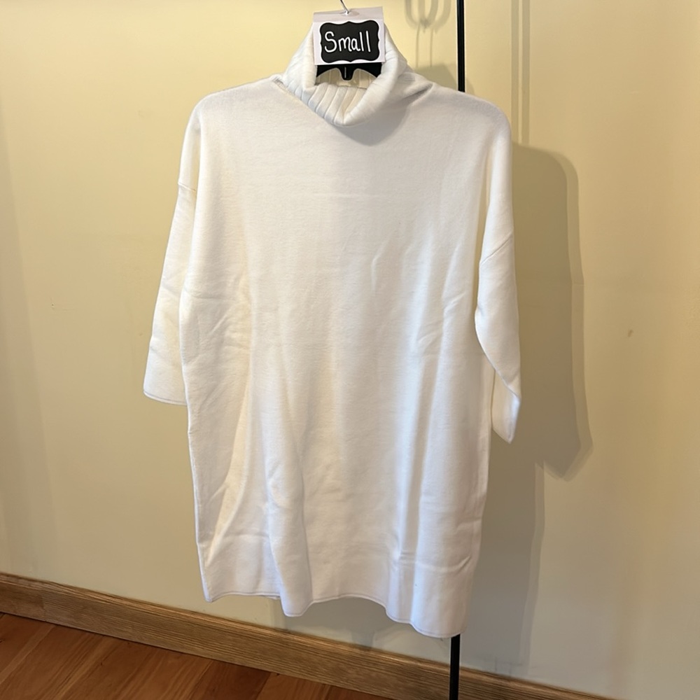 White Noir Vivianne Dress
POMANDER PLACE - Picture 9 of 16